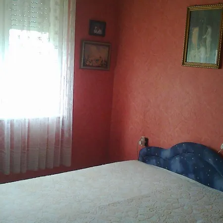 Apartman In Balatonmariafurdo 19523 *